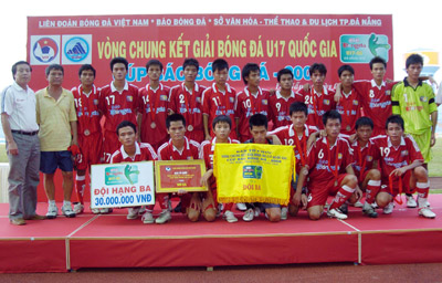 VCK U-17 QG: SLNA đoạt vé vào chung kết