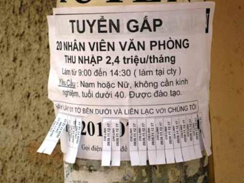 Nhu cầu nhân lực: Quá tải kinh tế, ngân hàng bão hòa