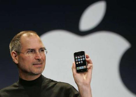 “ Hãy cứ đam mê, hãy cứ dại khờ” như Steven Jobs