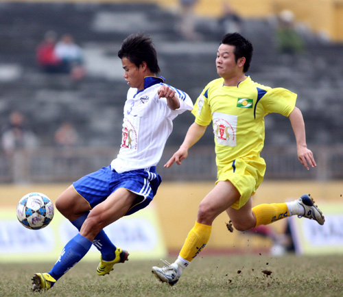 Cúp QG: Văn Quyến tái xuất, Lee Nguyễn lập hat-trick