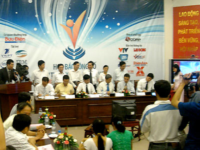 Công bố Vietnam ICT Awards qua cầu truyền hình trực tuyến