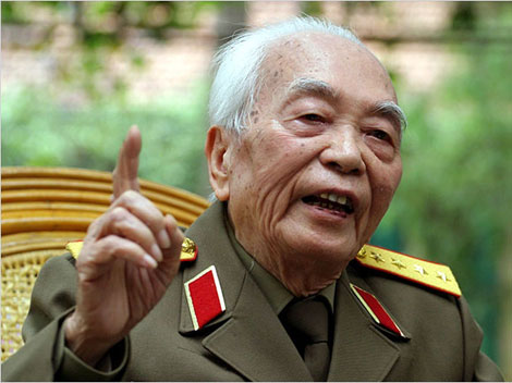 Đại tướng Võ Nguyên Giáp qua đời ở tuổi 103